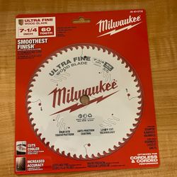(2) Milwaukee Ultra Fine Wood Blade (7-1/4 Inches) 