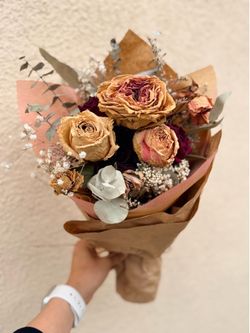 Lovely dry flower bouquet