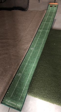 Indoor Practice Putting Green