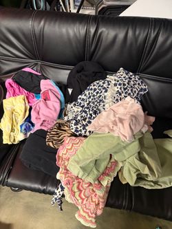 Clothing bundle Clothing bundle