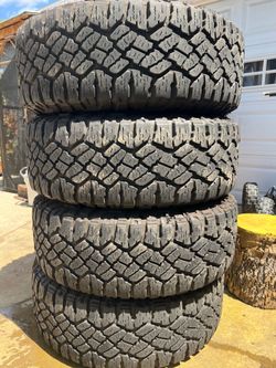 Goodyear 265/65/18 dura trac