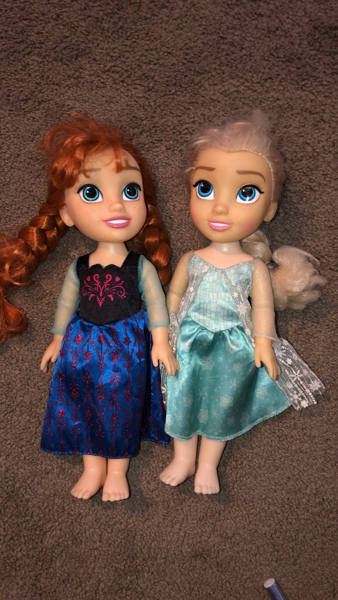 Frozen Dolls