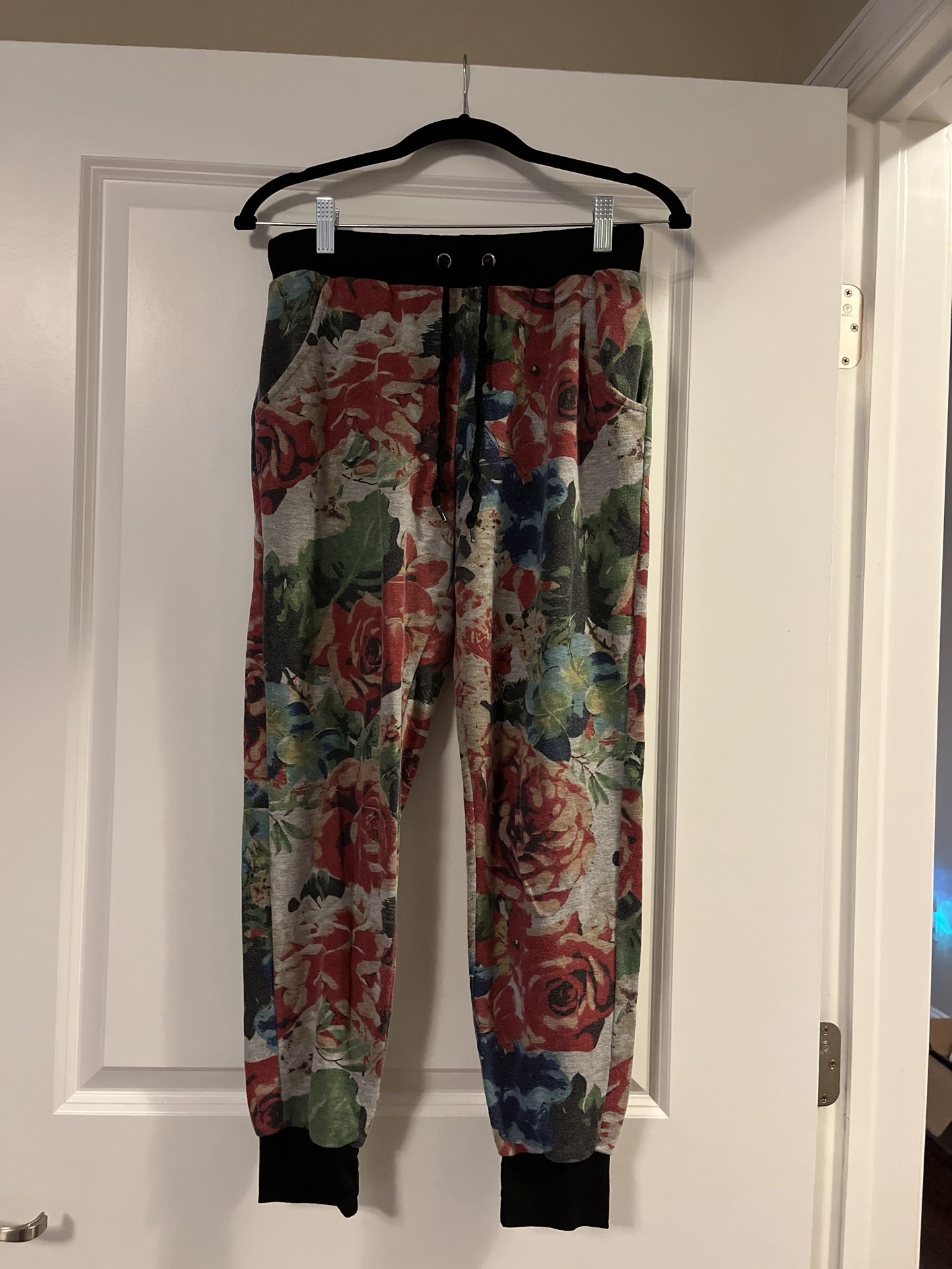 Rue21 Floral Joggers Size M