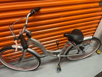 Silver Cruiser Bike with Shimano Drivetrain