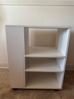 White Display / Storage table