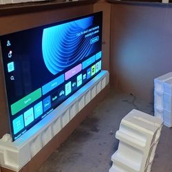 LG -83" Class G3 Series OLED evo 4K UHD Smart webOS TV with One Wall Design