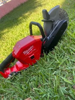 Milwaukee M18 FUEL ONE-KEY 18V Lithium-Ion Brushless Cordless 9 in. Cut Off Saw w/ Metal Cut-Off Wheel