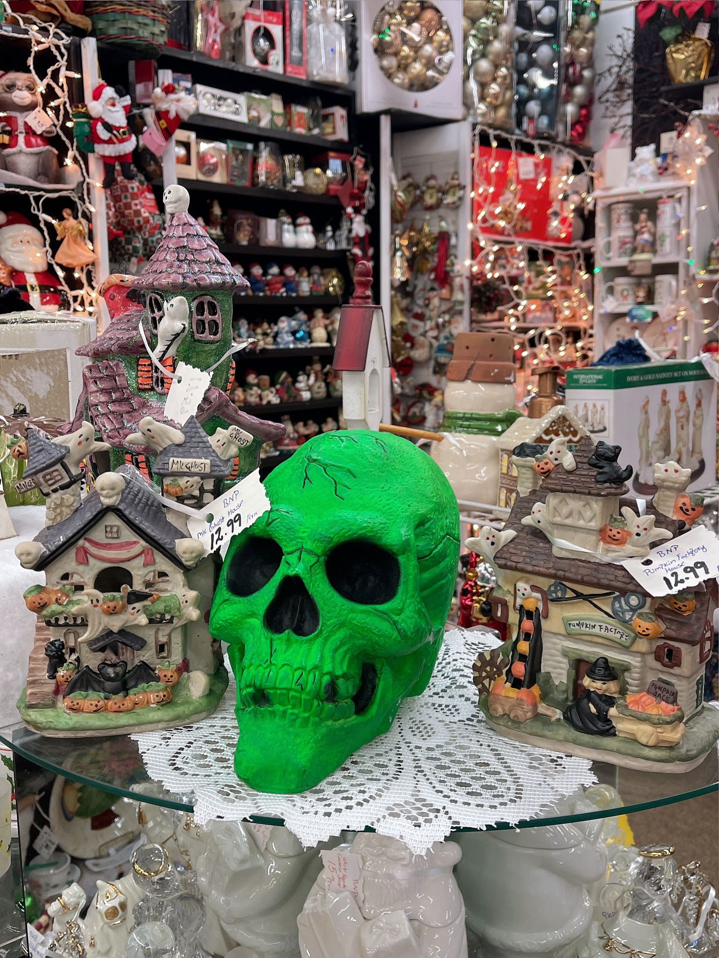 Helloween Decor Green Skull 