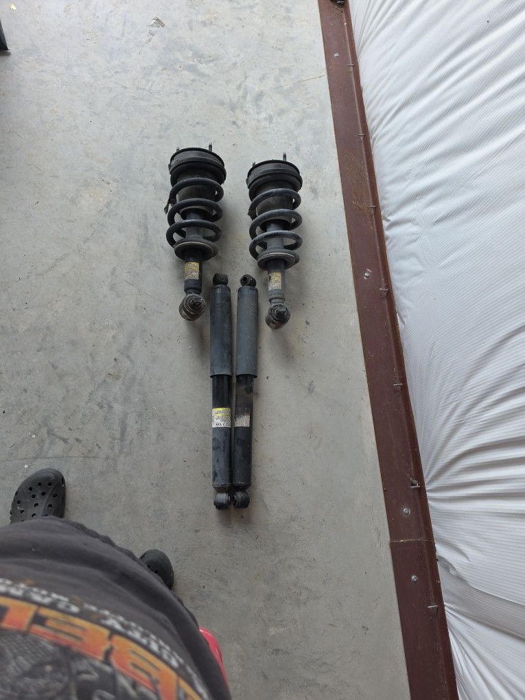 2014-18 Gmc Struts And Shocks