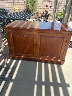 Tv stand