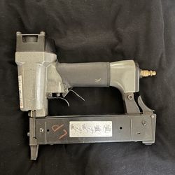 Nail/staple tool air powered
