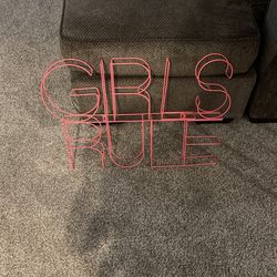 Girls Rule Wall Decor