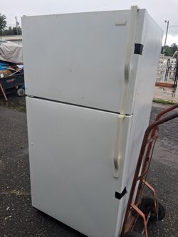 Magic chef refrigerator