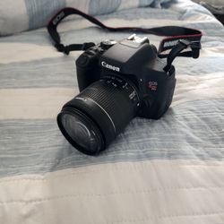 Canon EOS Rebel T6i