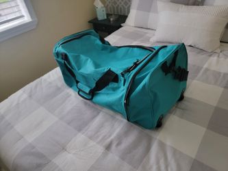 Large Luggage On Rollers Teal Color