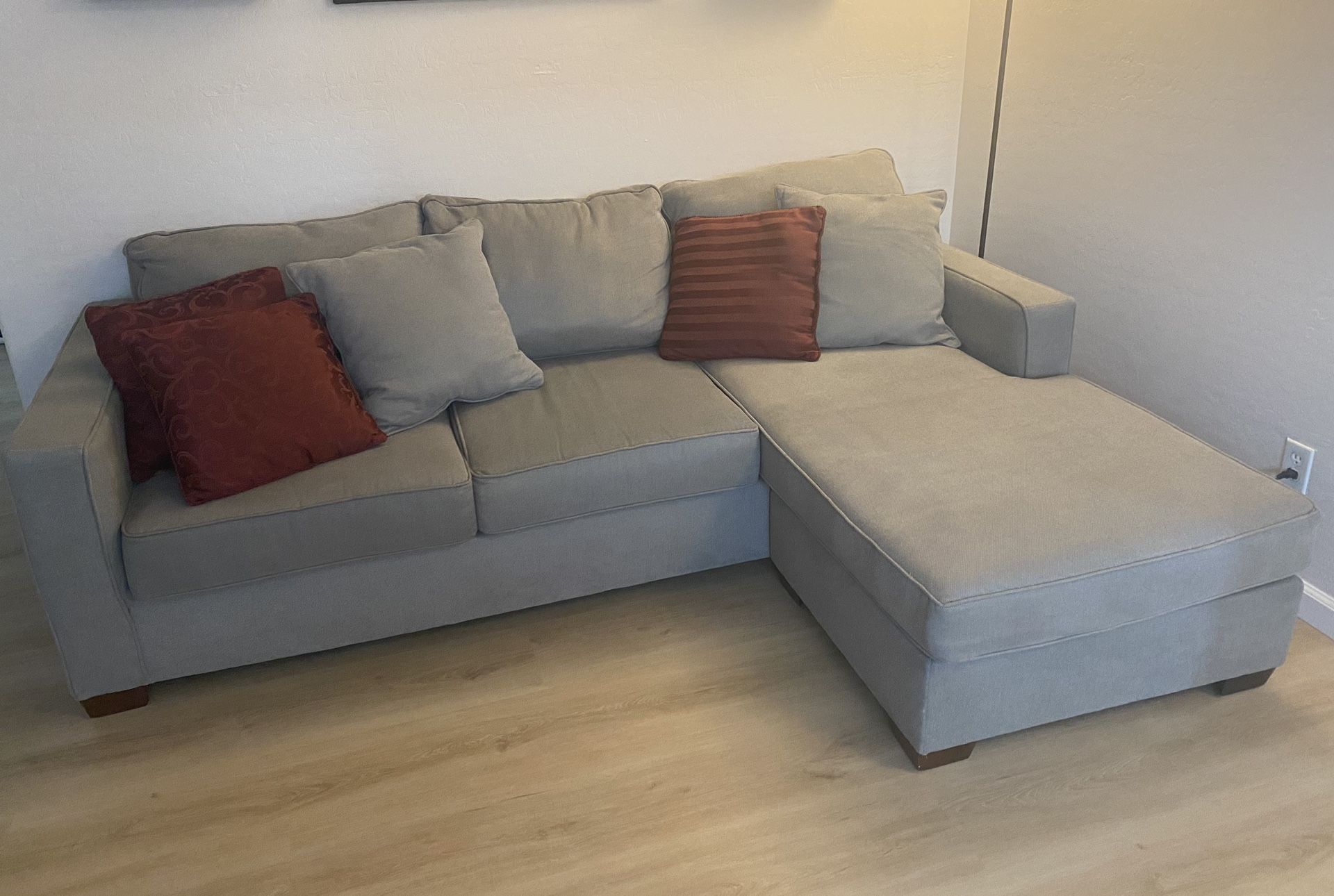 Gray Couch With Chaise Lounge