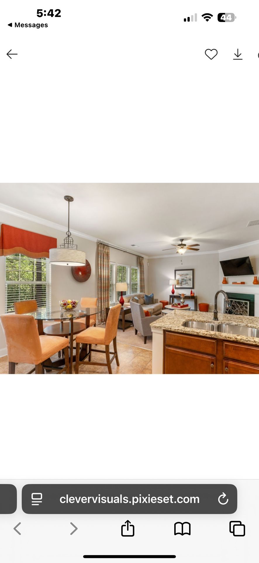 Living Room Furniture/Accessories/Kitchen Table.