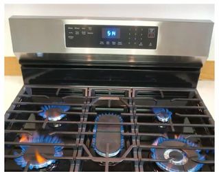 SAMSUNG 5 burner STAINLESS STEAL No preheat air fry & convection
