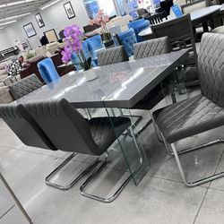 Beautiful Dining Set 🩶 Grey Color 