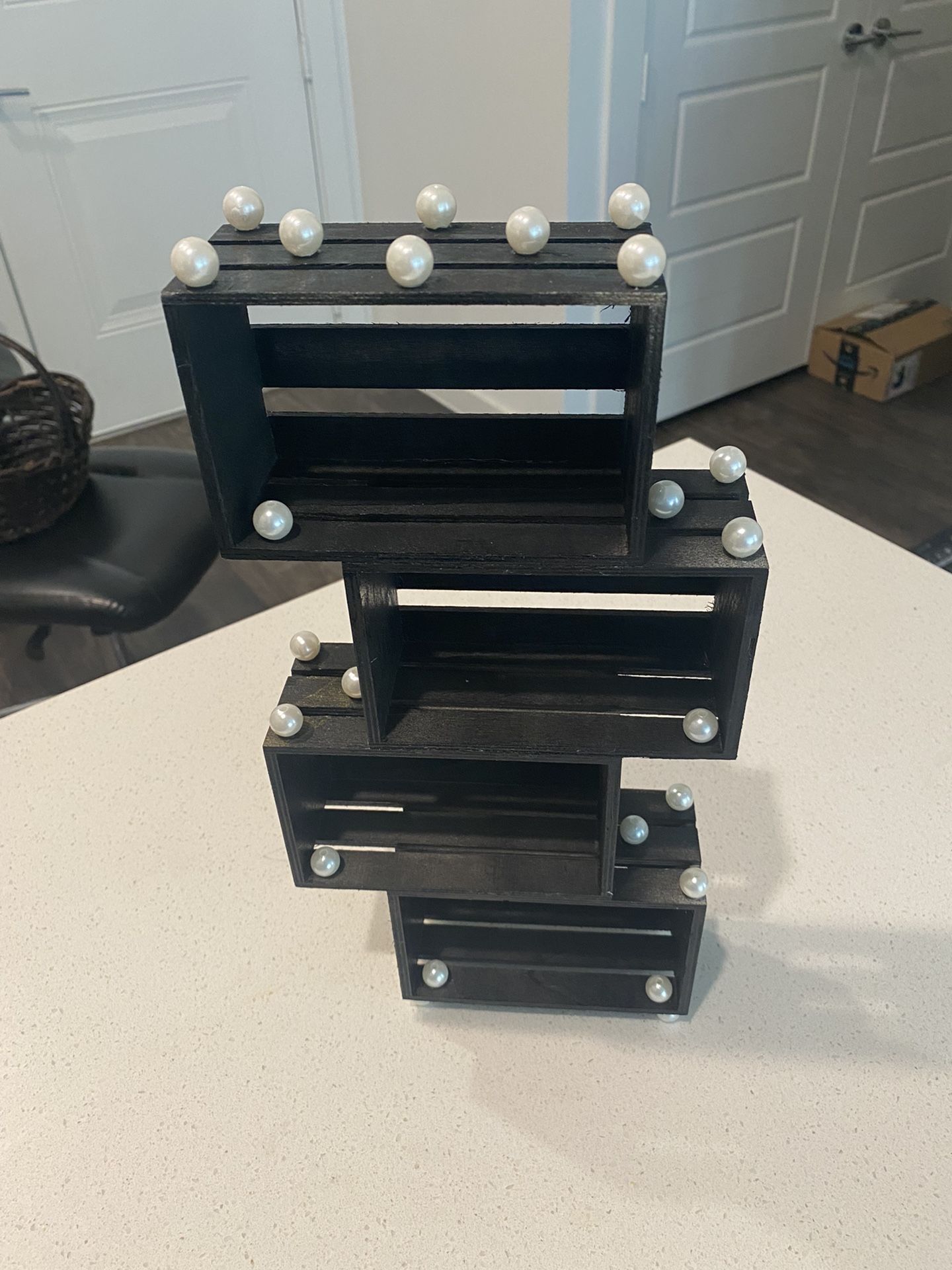 Wooden Perfume/Dessert Holder: Home Decor