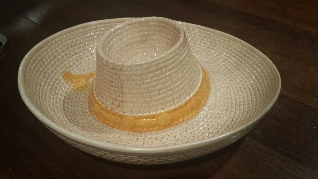 California Whittier Vintage chip and dip bowl