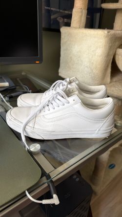 White leather old skools size 9.5