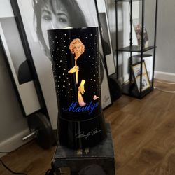 Marylin Monroe Lamp