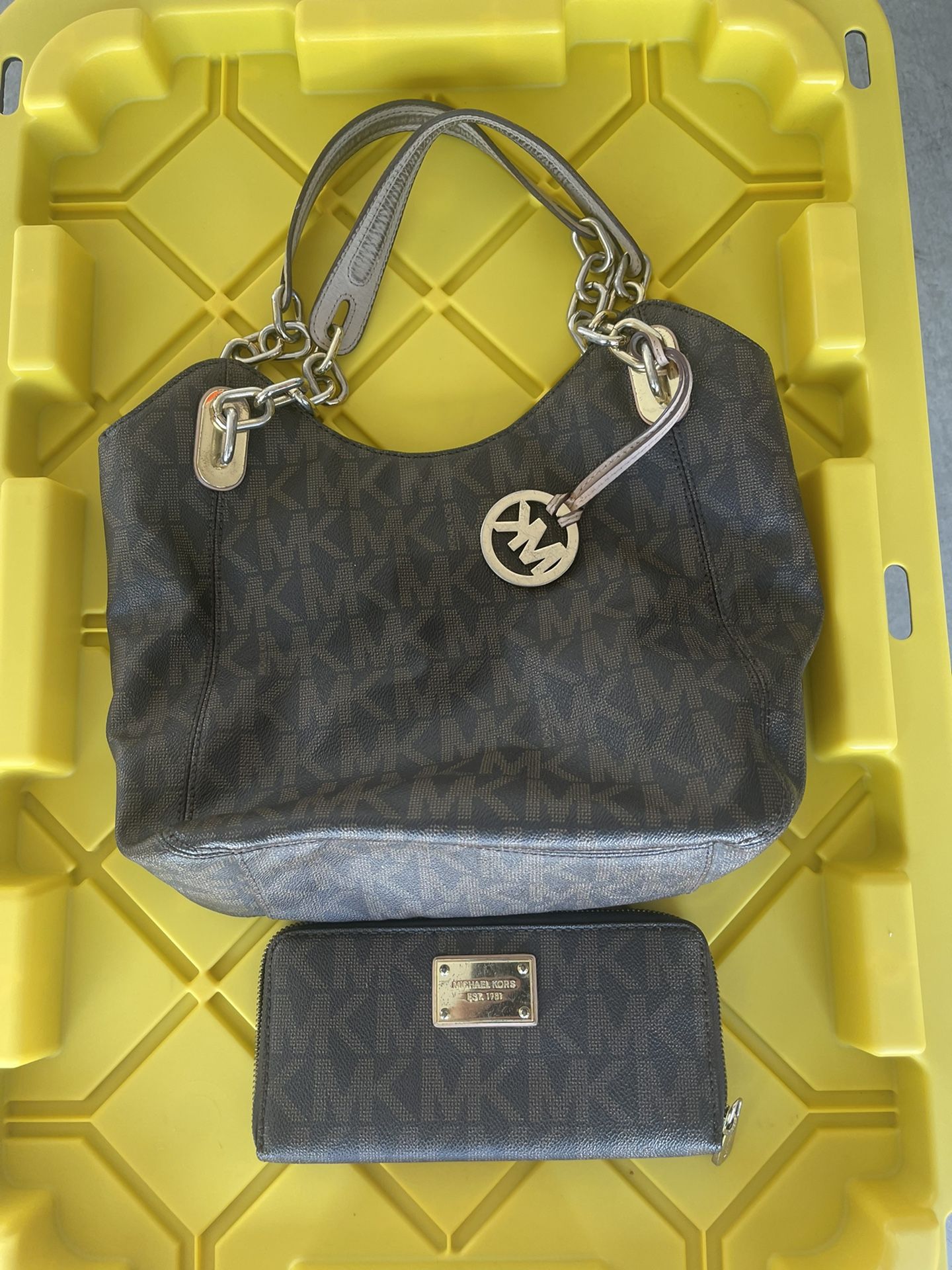 Michael Kors purse And Matching Wallet