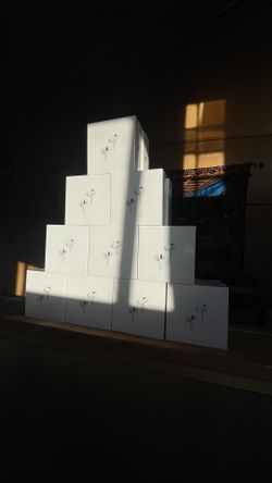 AirPod Gen 2 / Gen 4 Pros