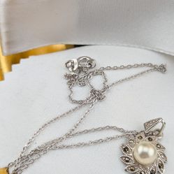 925 Sterling Silver Marcasite Faux Pearl Pendant 