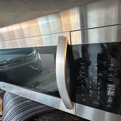 LG Microwave 1000 Watts 