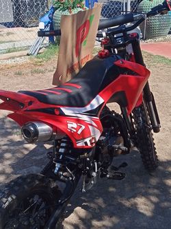 Dirt bike