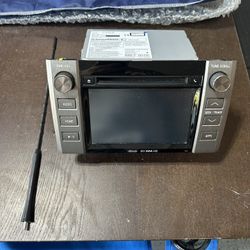 2019 Tundra Stock Radio