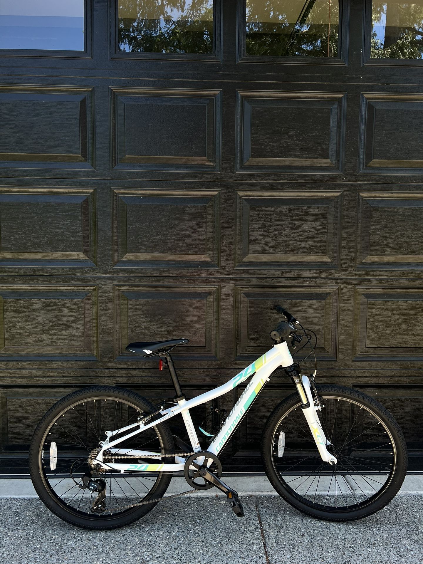 Cannondale Trail Mountain Kids Bike 24”