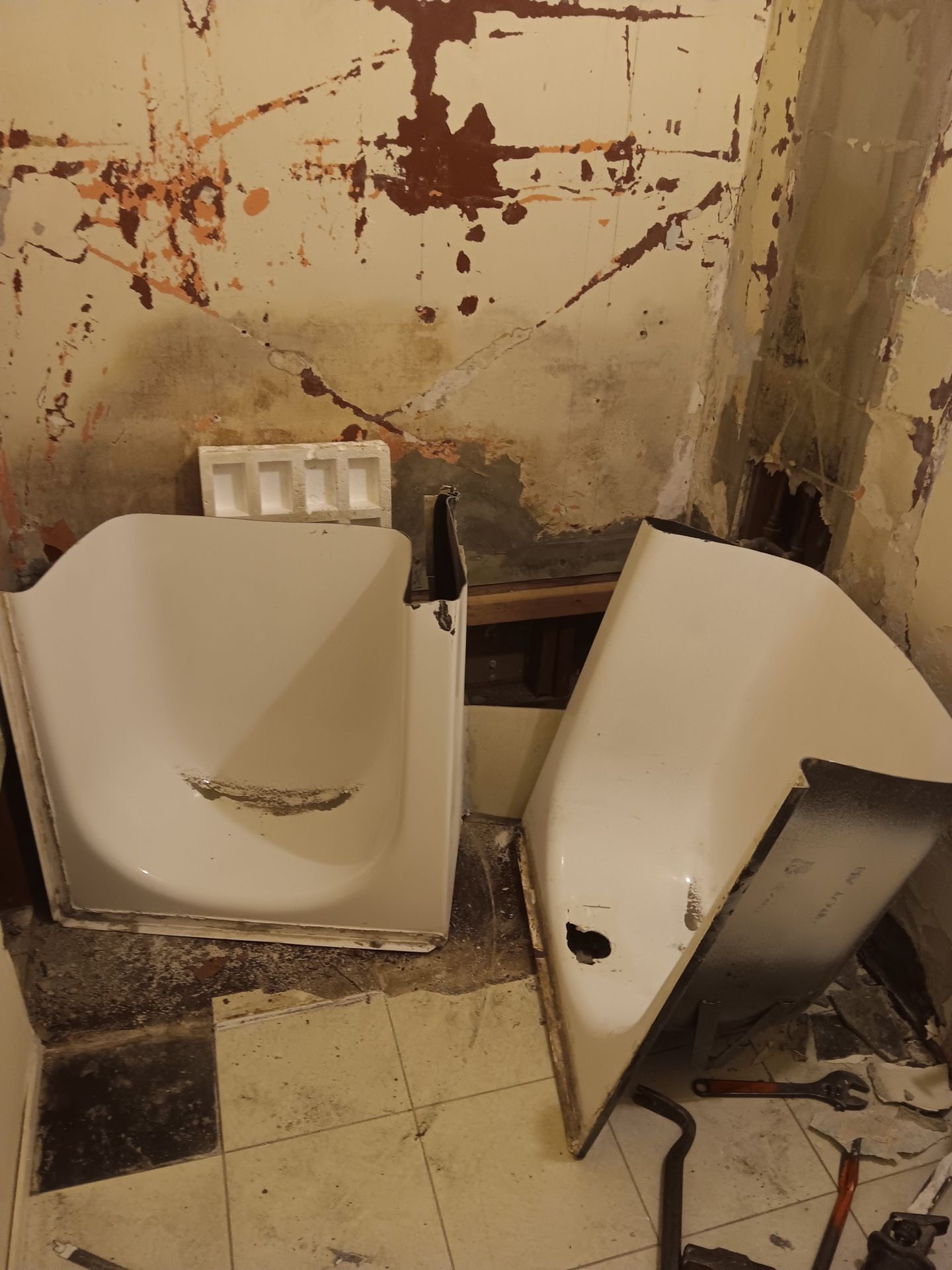 Jacuzzi Or Water Fountain Removal Appliances