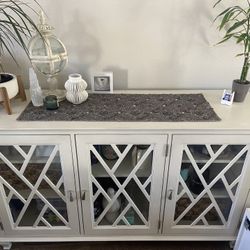 Storage Cabinet/sideboard