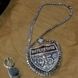 MENS DESIGNER CHAIN W/MEDALLION