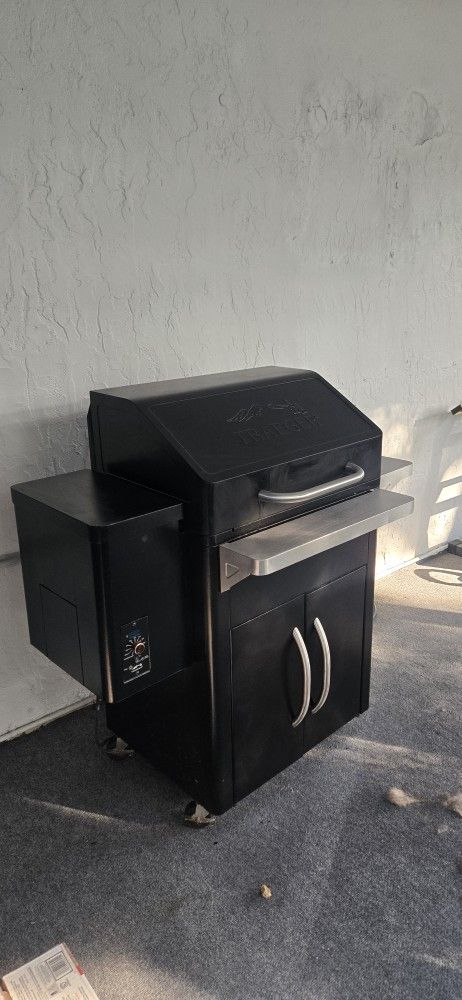 Traeger Pellet Grill