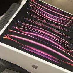 iPad Pro Brand New 12.9 Inch 6th Gen 128 gb