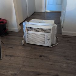 Haier 5000 BTU Mechanical Window A/C