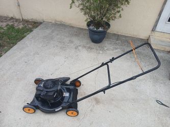 Poulan Pro Gas Push Lawn Mower 450E series 125cc 4.50hp (READ DESCRIPTION)