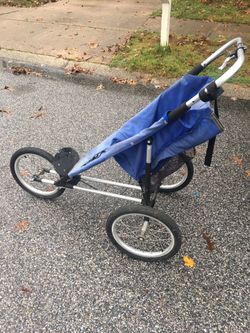 Lightweight fold up jogging stroller only $40 firm