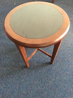22" high 20" round stool