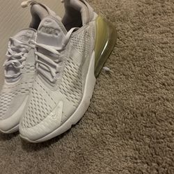 Nike 270’s , Size US 7 Women 