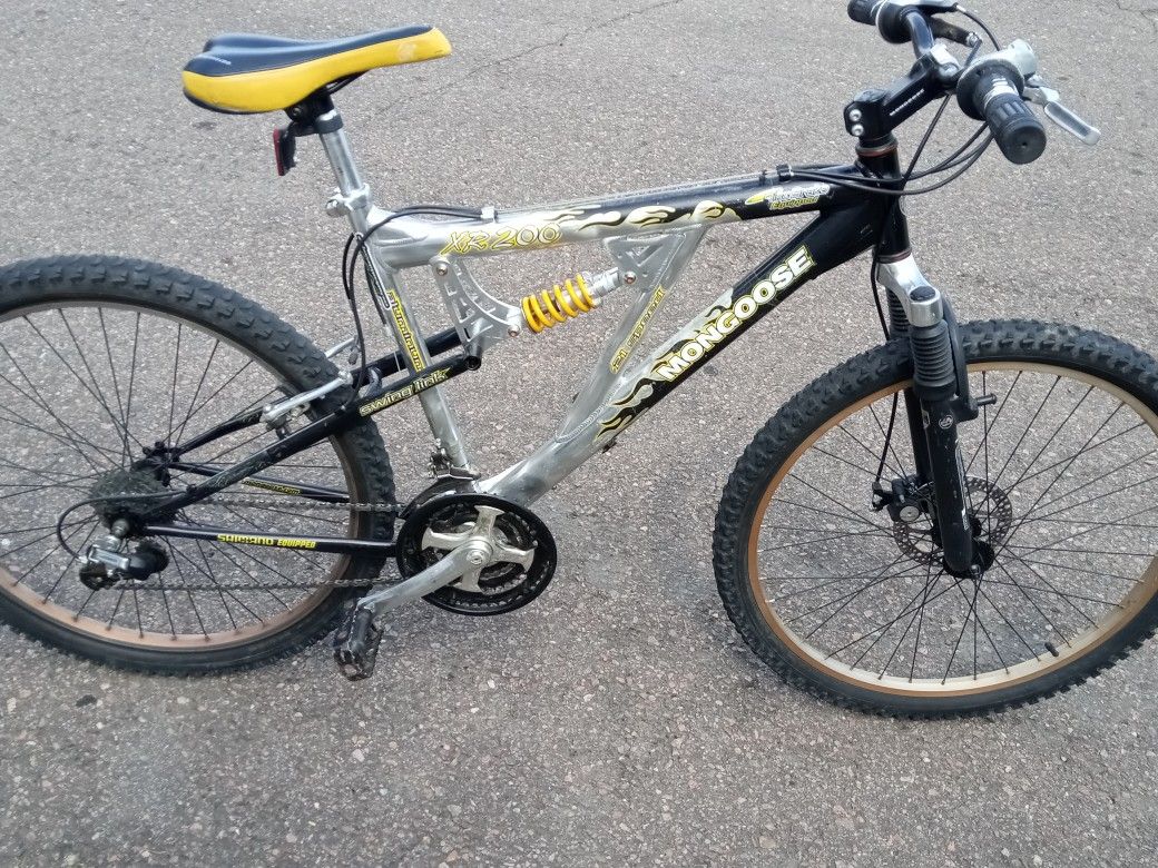Mongoose xr200 silver new arrivals