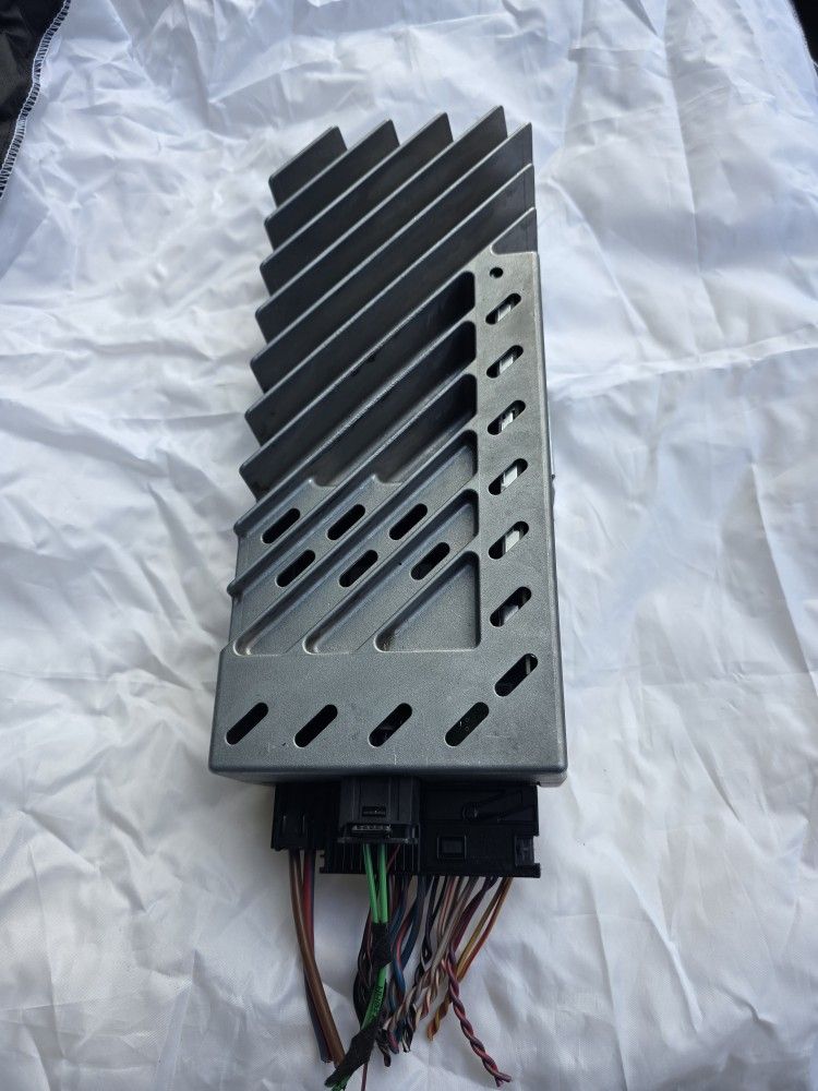 Harman Kardon audio amplifier for various BMW models. 