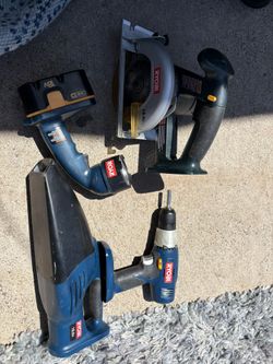 4 Ryobi 1 Tools