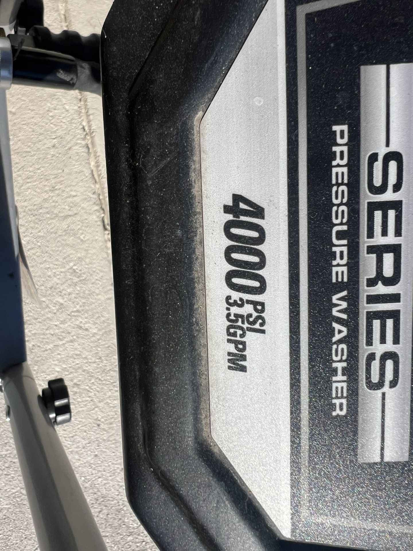 Simpson 4000 PSI W/ Honda Motor $550
