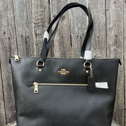 Coach Gallery Tote Bag (1 Left)