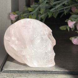 Rose Quartz Skull 💀  *small chip/imperfection in the 2nd picture beside the eye area 